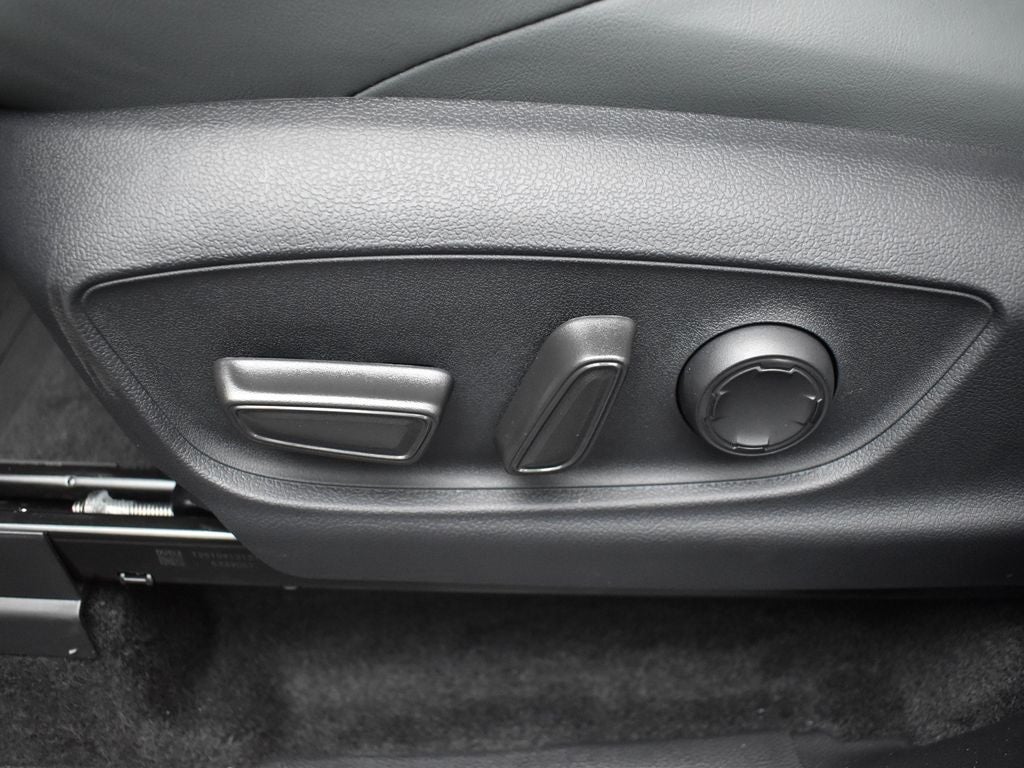 2025 Toyota Tacoma i-FORCE MAX Tacoma Trailhunter