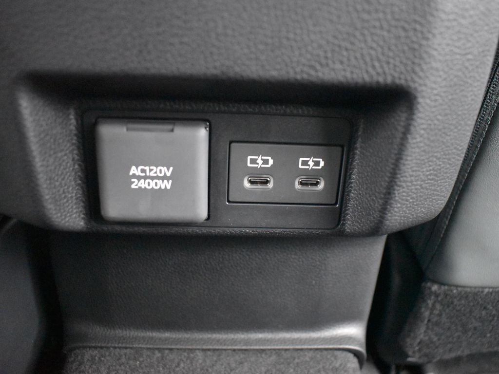 2025 Toyota Tacoma i-FORCE MAX Tacoma Trailhunter