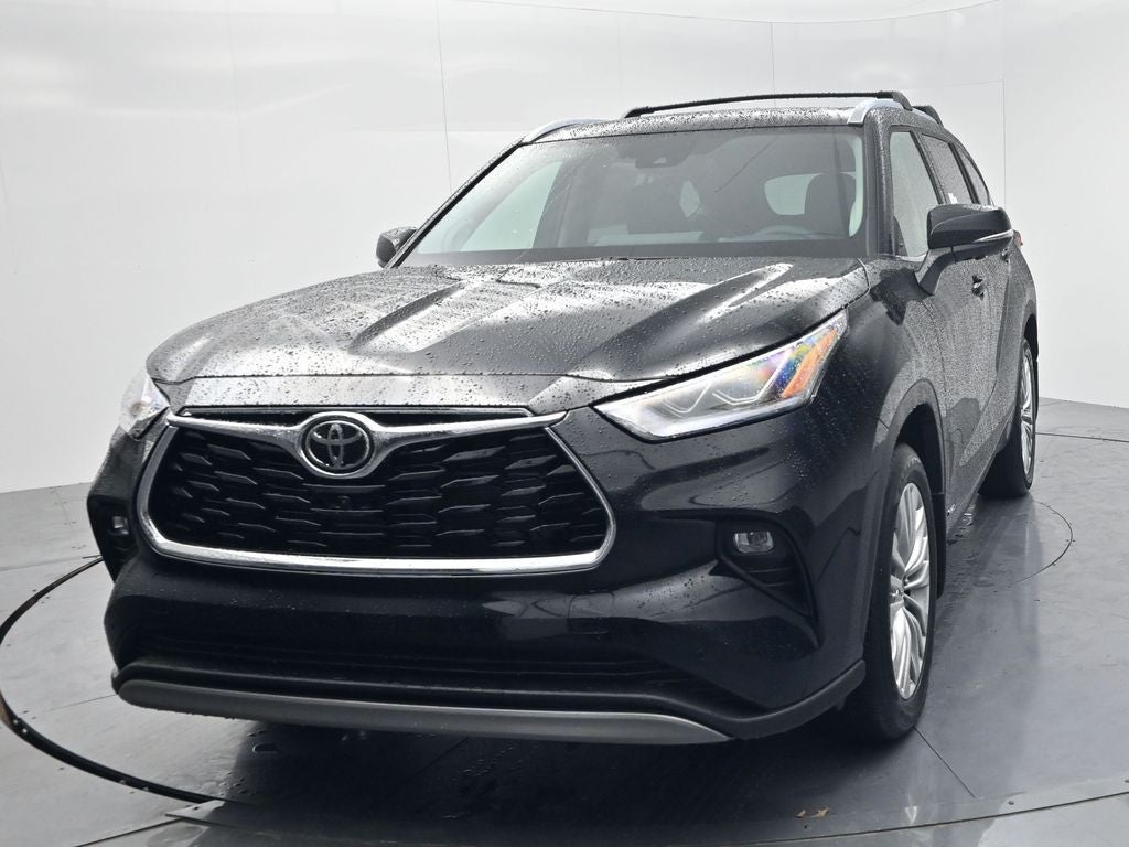 2026 Toyota Highlander Hybrid Platinum