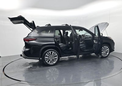 2026 Toyota Highlander Hybrid Platinum