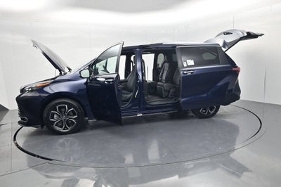 2026 Toyota Sienna Platinum