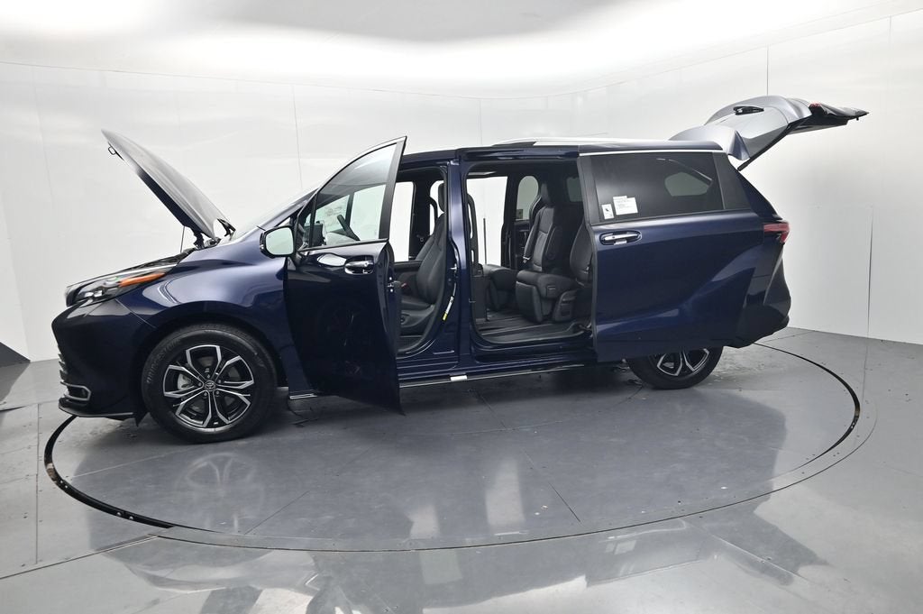 2026 Toyota Sienna Platinum