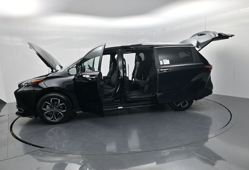 2026 Toyota Sienna Platinum