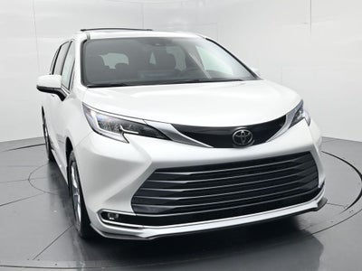 2026 Toyota Sienna Limited