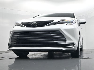 2026 Toyota Sienna Limited