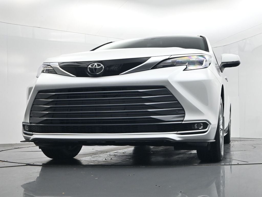 2026 Toyota Sienna Limited