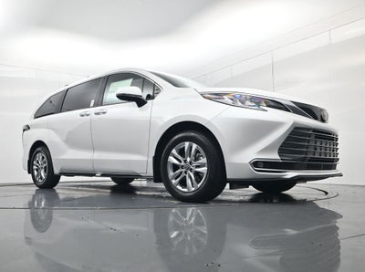 2026 Toyota Sienna Limited