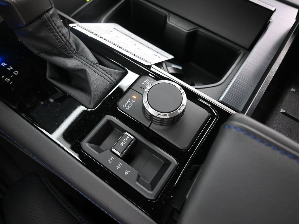 2026 Toyota Tundra i-FORCE MAX Tundra Platinum