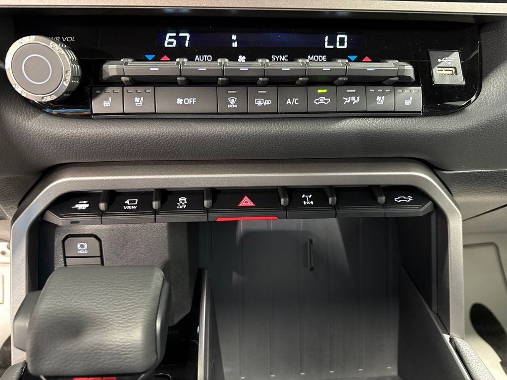 2026 Toyota Tundra i-FORCE MAX Tundra Limited