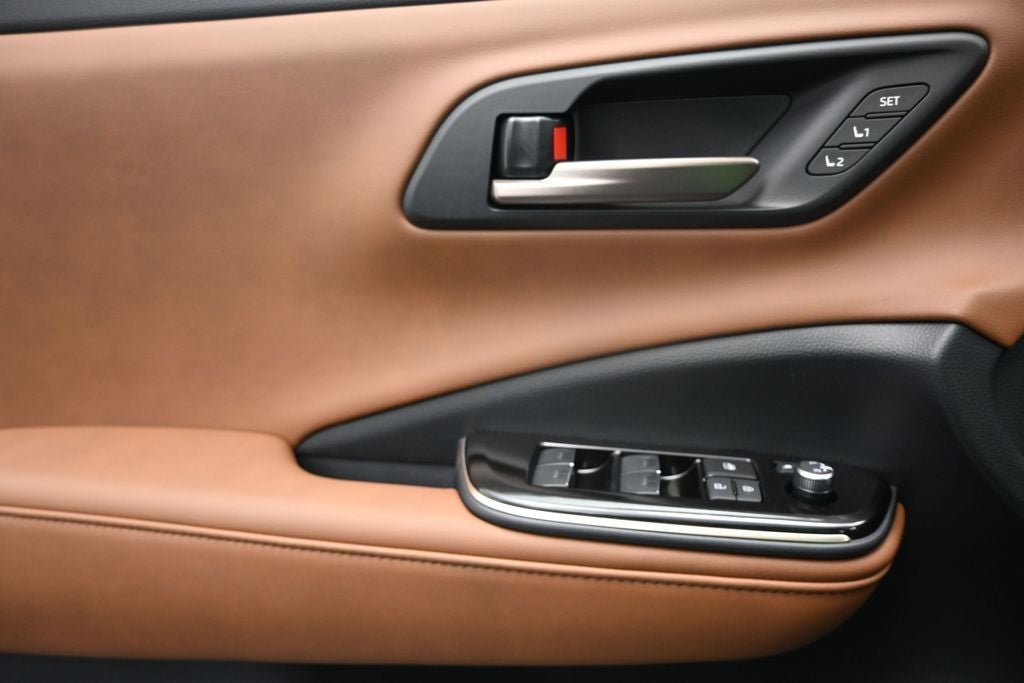 2026 Toyota Toyota Crown Signia Limited
