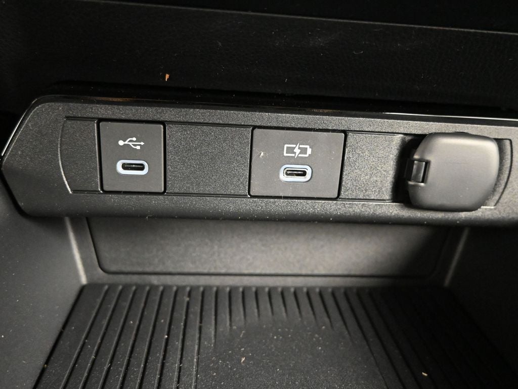 2026 Toyota Prius LE AWD