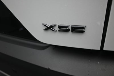 2026 Toyota C-HR XSE