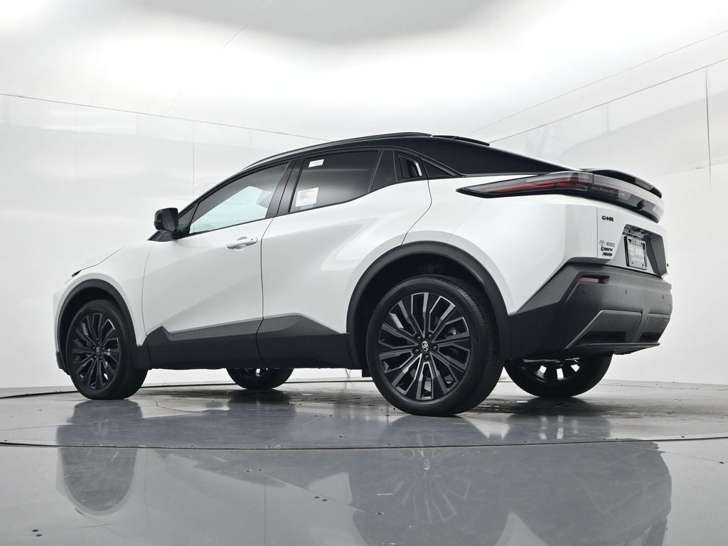 2026 Toyota C-HR XSE