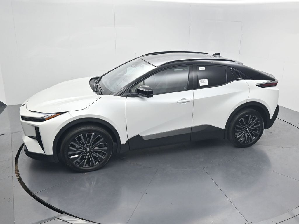 2026 Toyota C-HR XSE