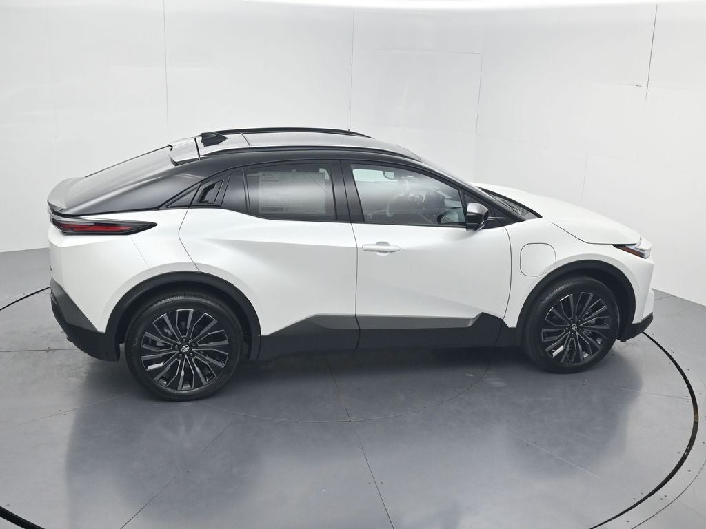 2026 Toyota C-HR XSE