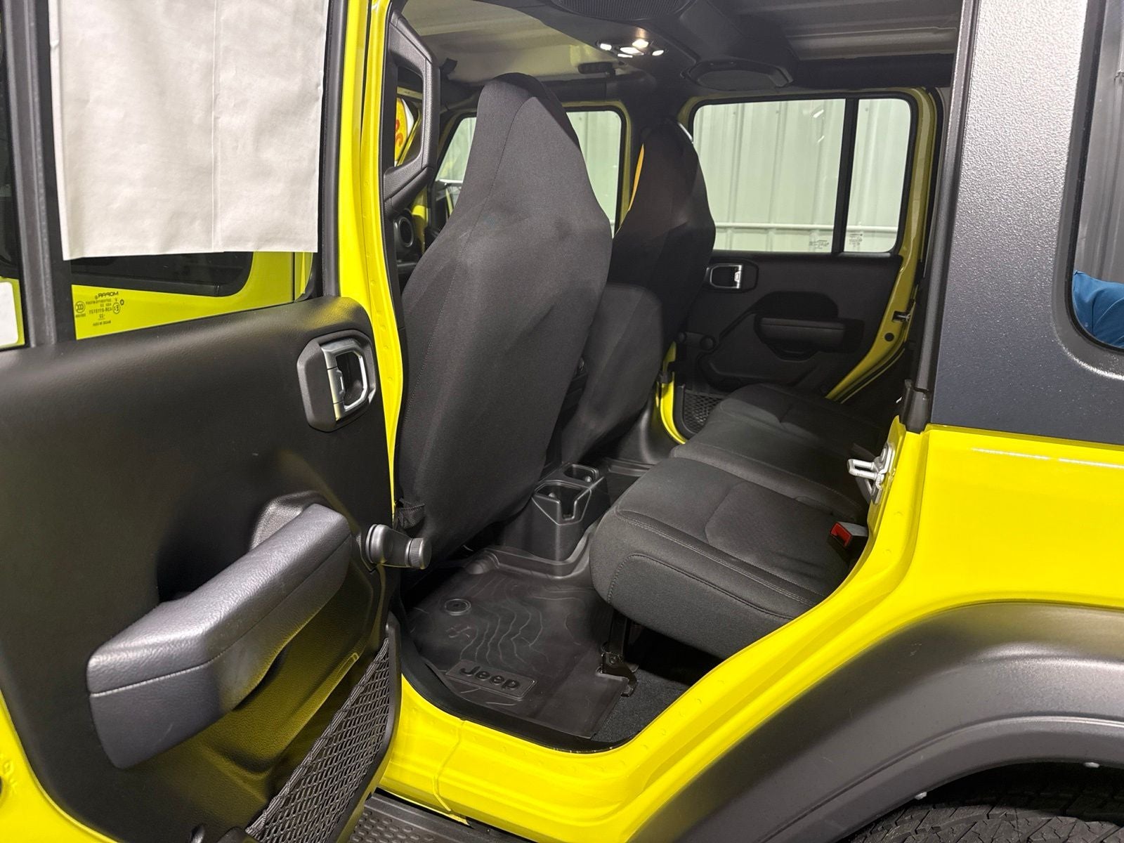 2022 Jeep Wrangler Unlimited Willys