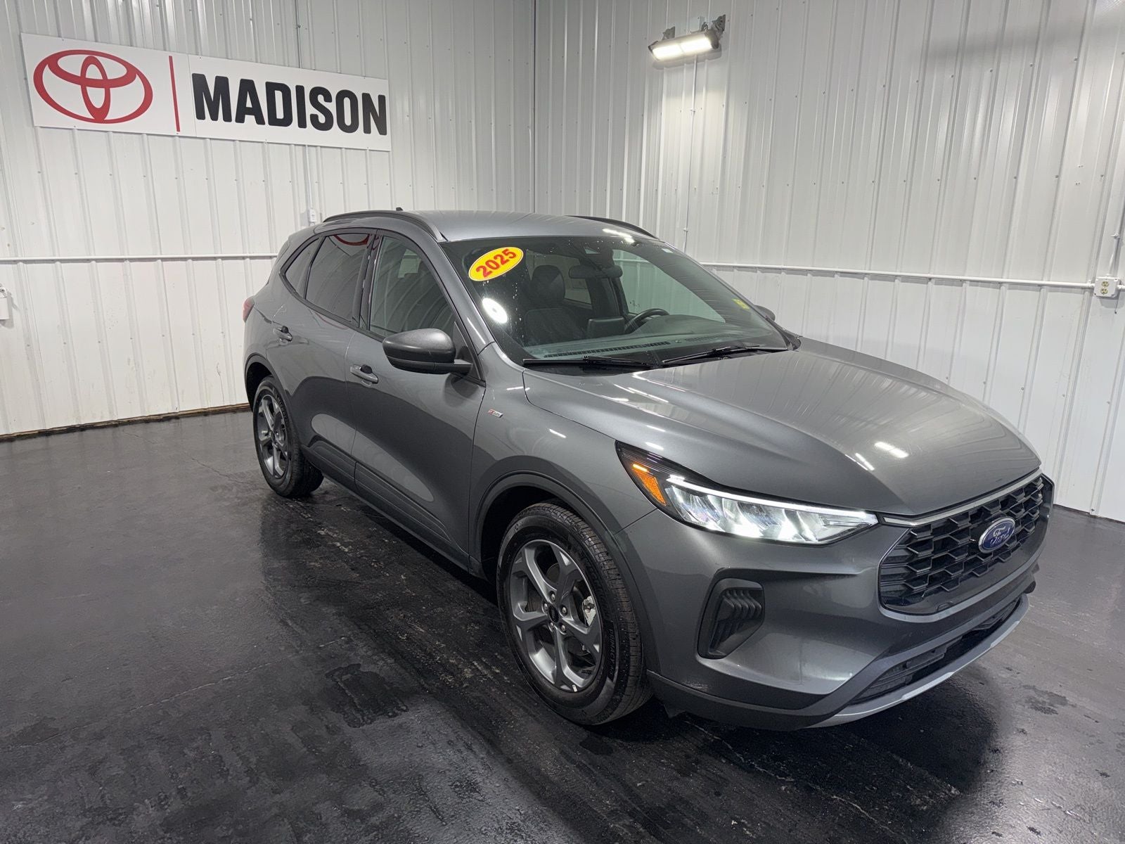 2025 Ford Escape ST-Line