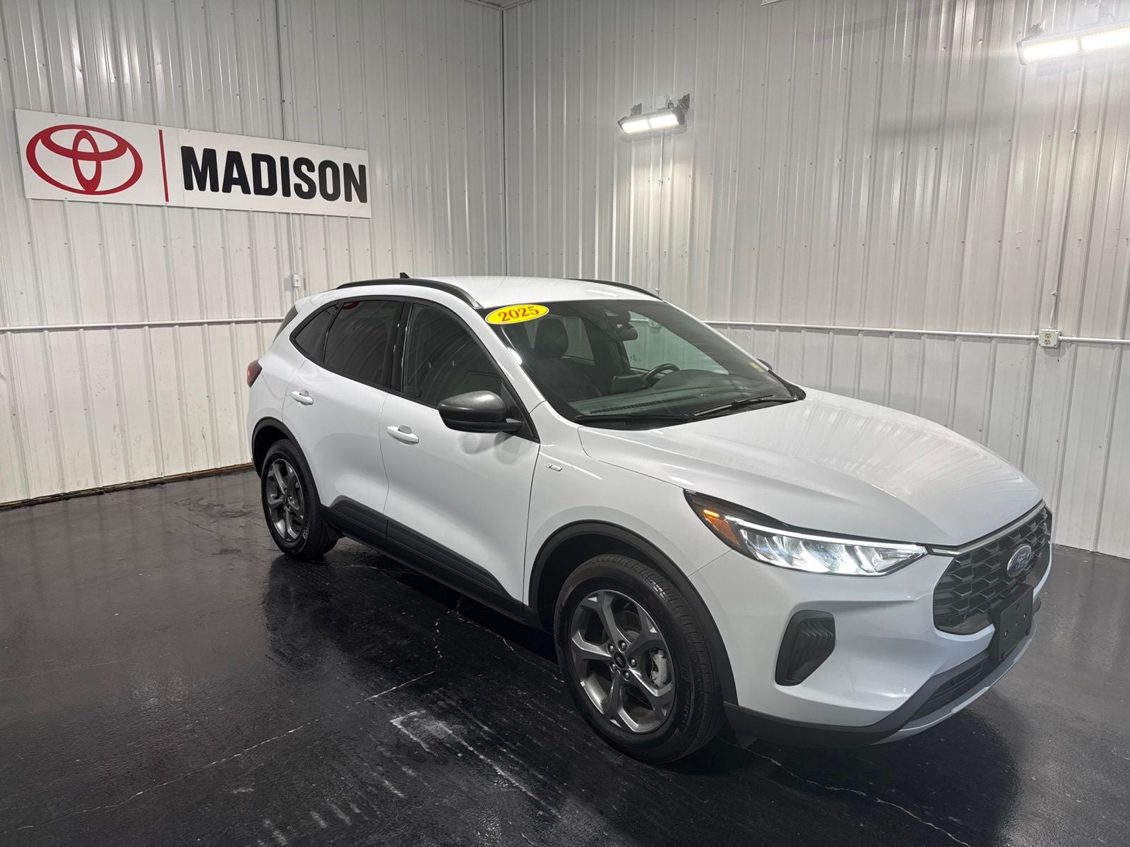 2025 Ford Escape ST-Line