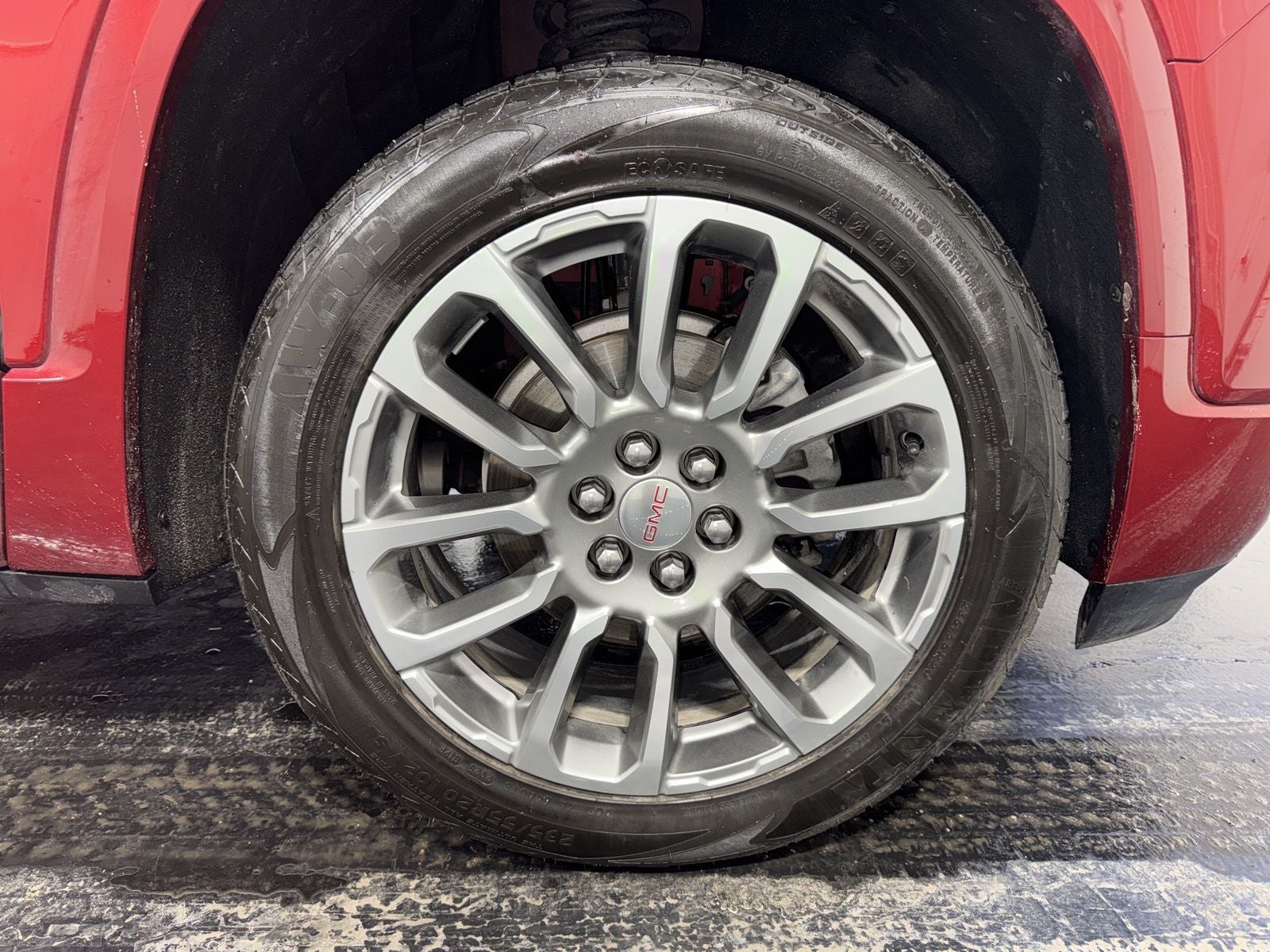 2022 GMC Acadia Denali