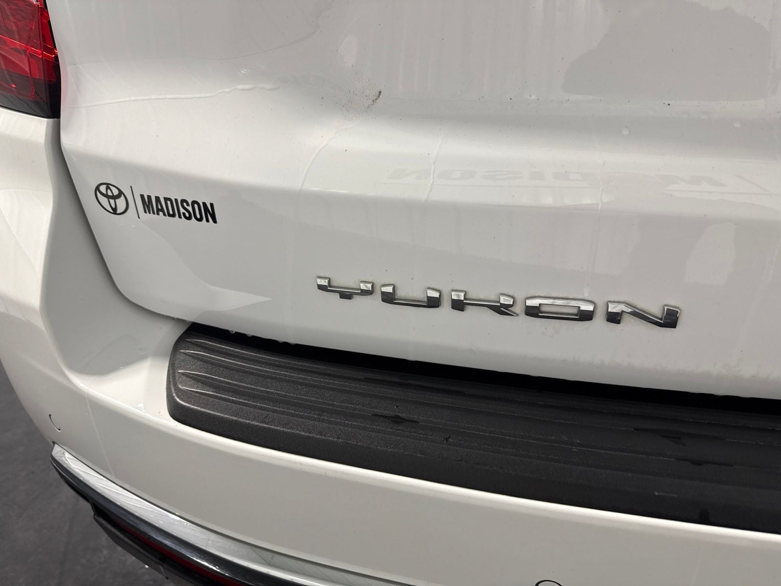 2022 GMC Yukon SLT