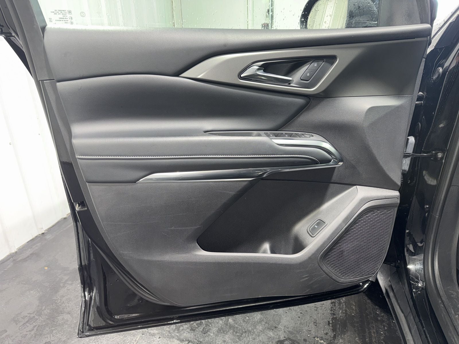 2025 Chevrolet Traverse LT 2LT