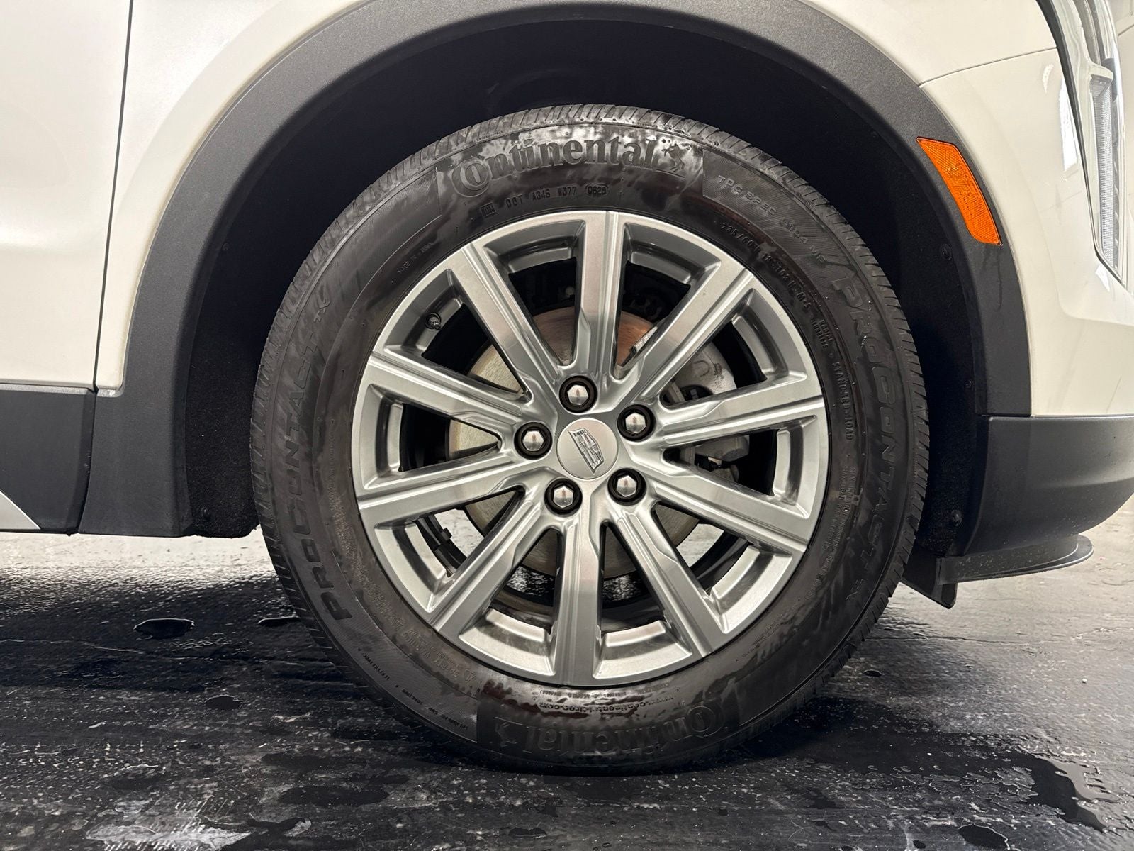 2020 Cadillac XT4 Premium Luxury