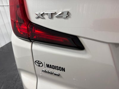 2020 Cadillac XT4 Premium Luxury