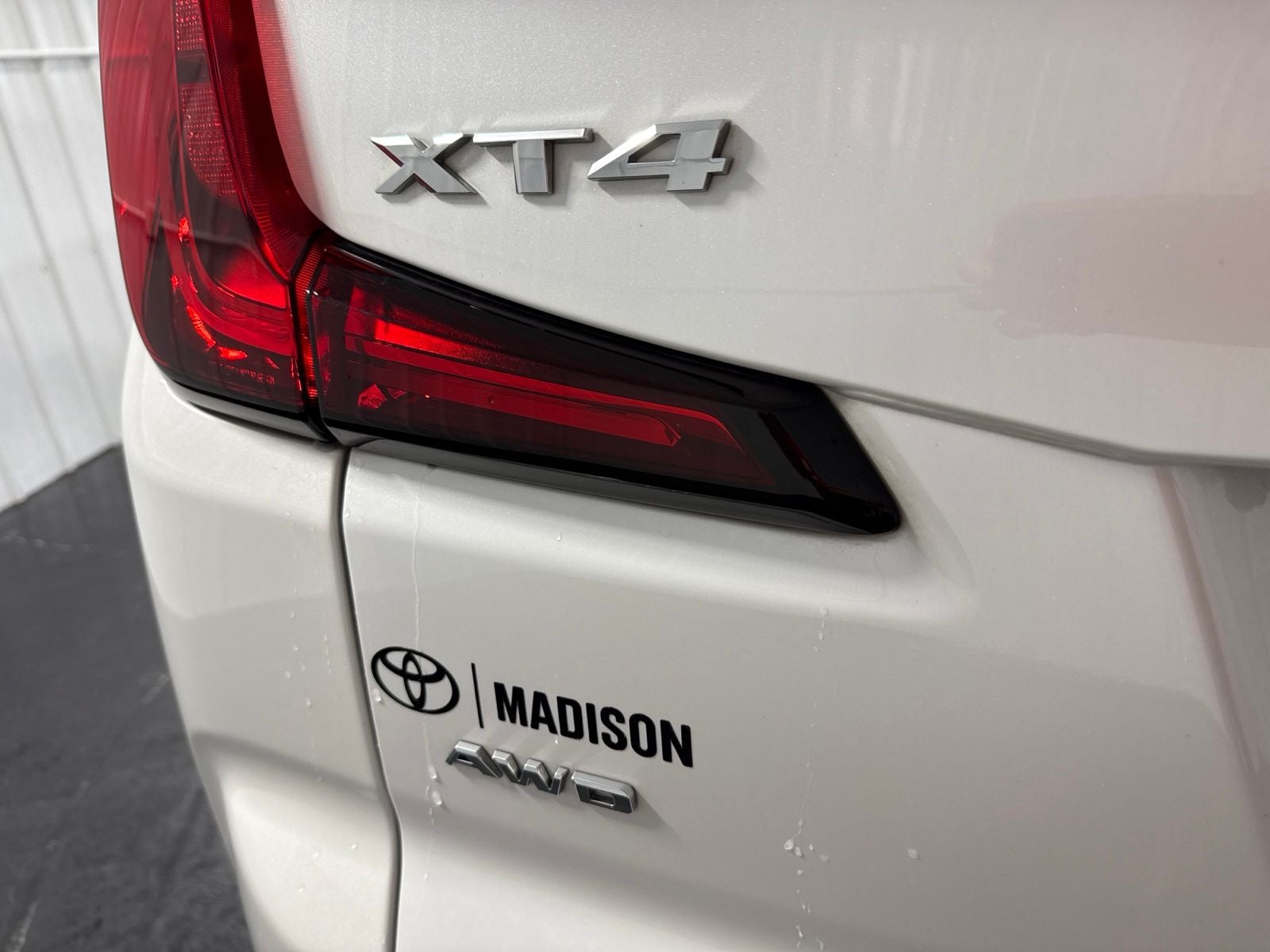 2020 Cadillac XT4 Premium Luxury