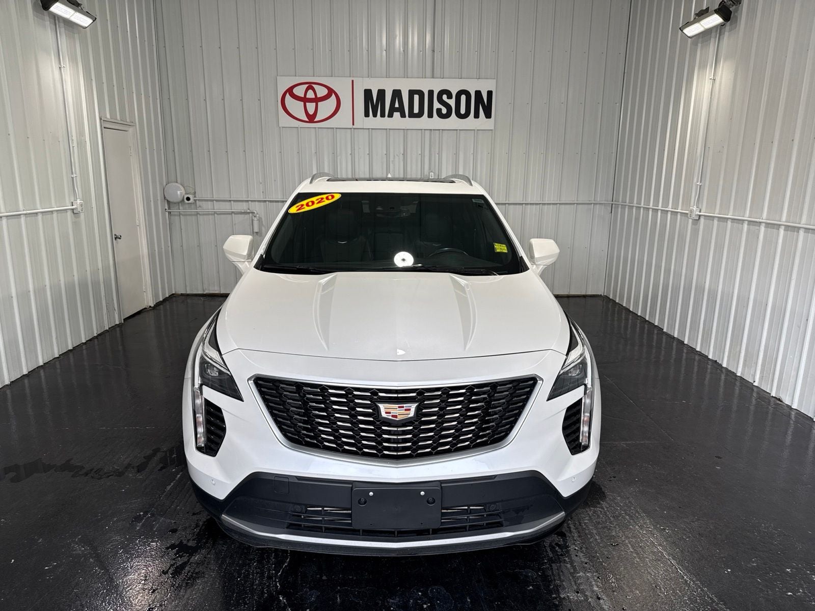 2020 Cadillac XT4 Premium Luxury