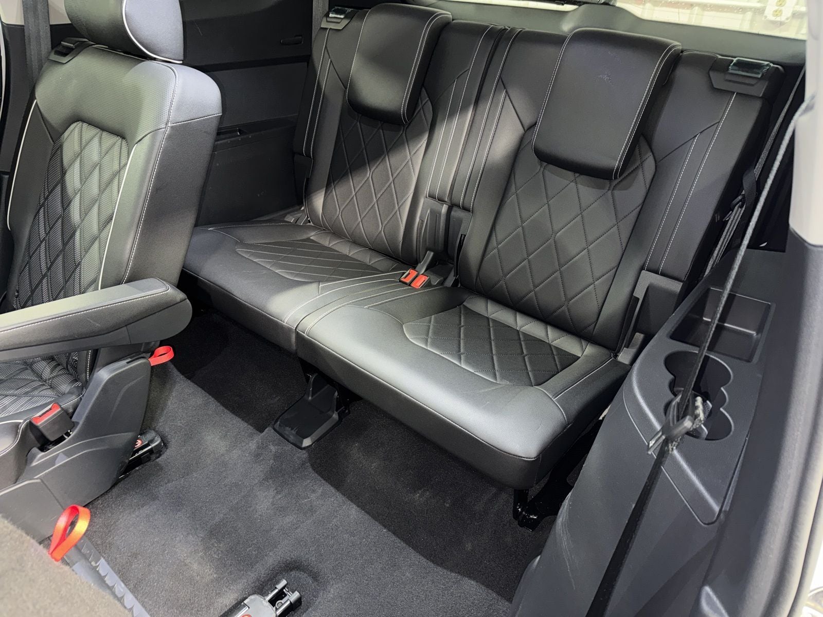 2025 Volkswagen Atlas 2.0T SEL Premium R-Line