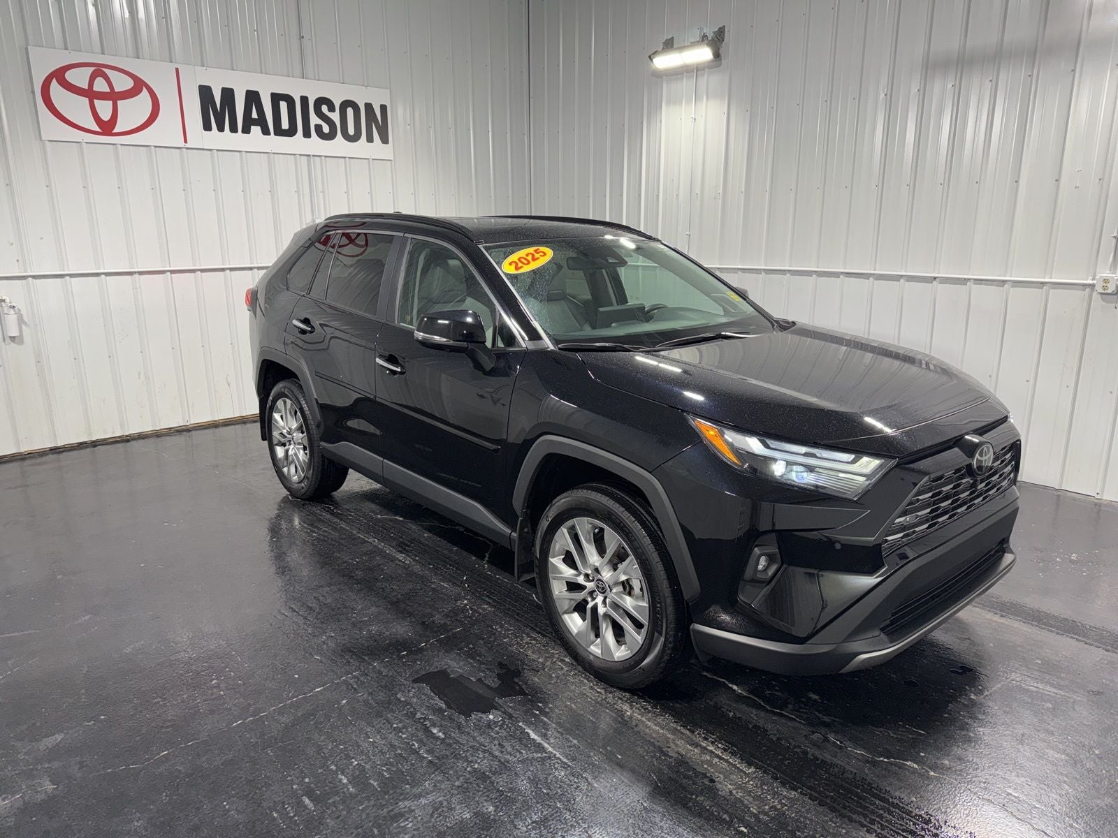 2025 Toyota RAV4 Limited