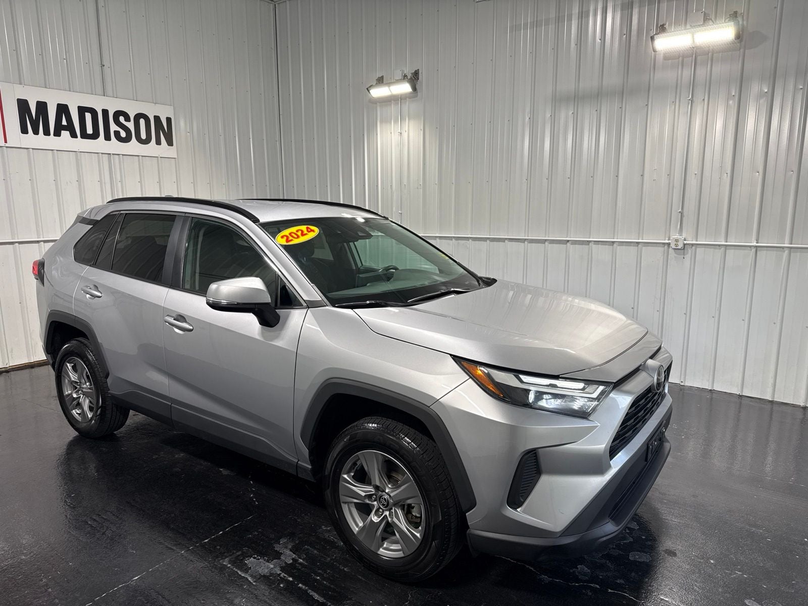 2024 Toyota RAV4 XLE