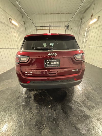 2022 Jeep Compass Latitude Lux