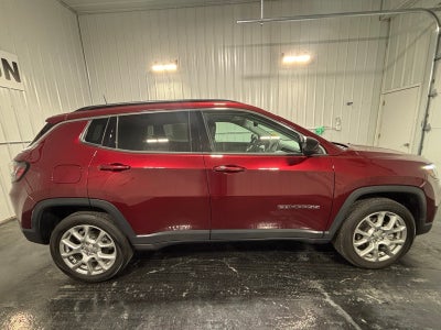 2022 Jeep Compass Latitude Lux