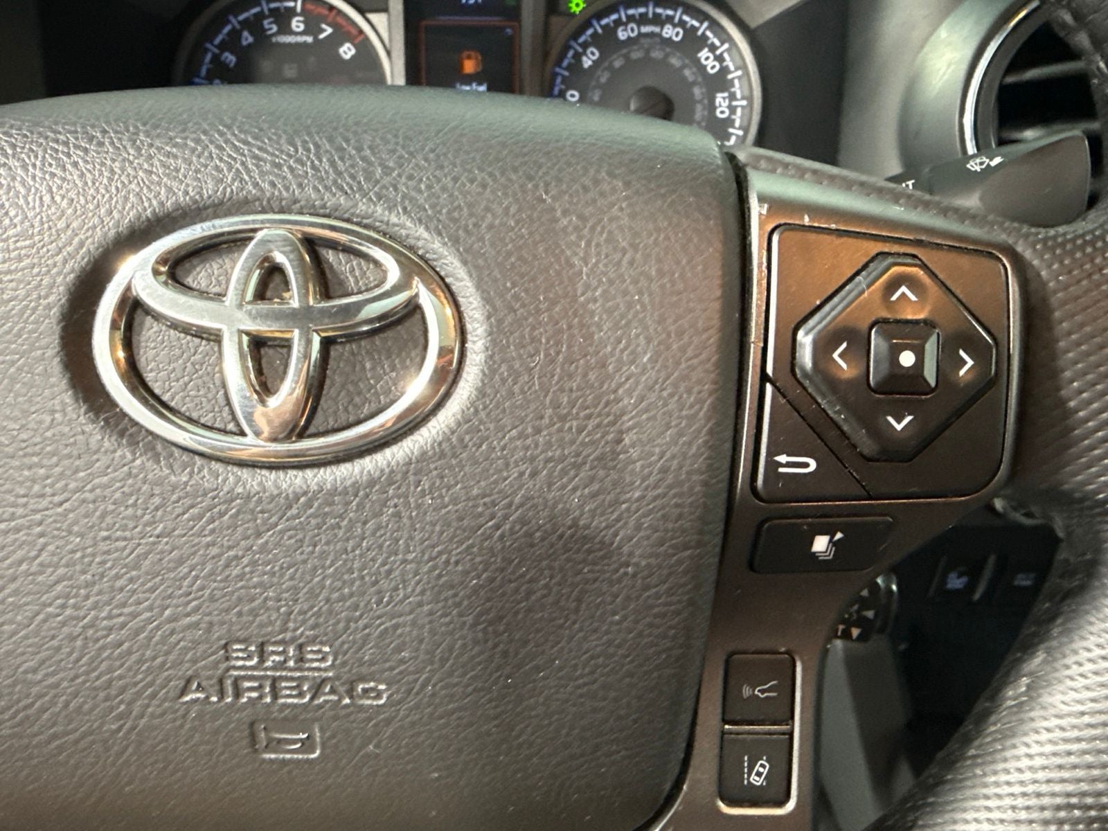 2023 Toyota Tacoma TRD Sport V6