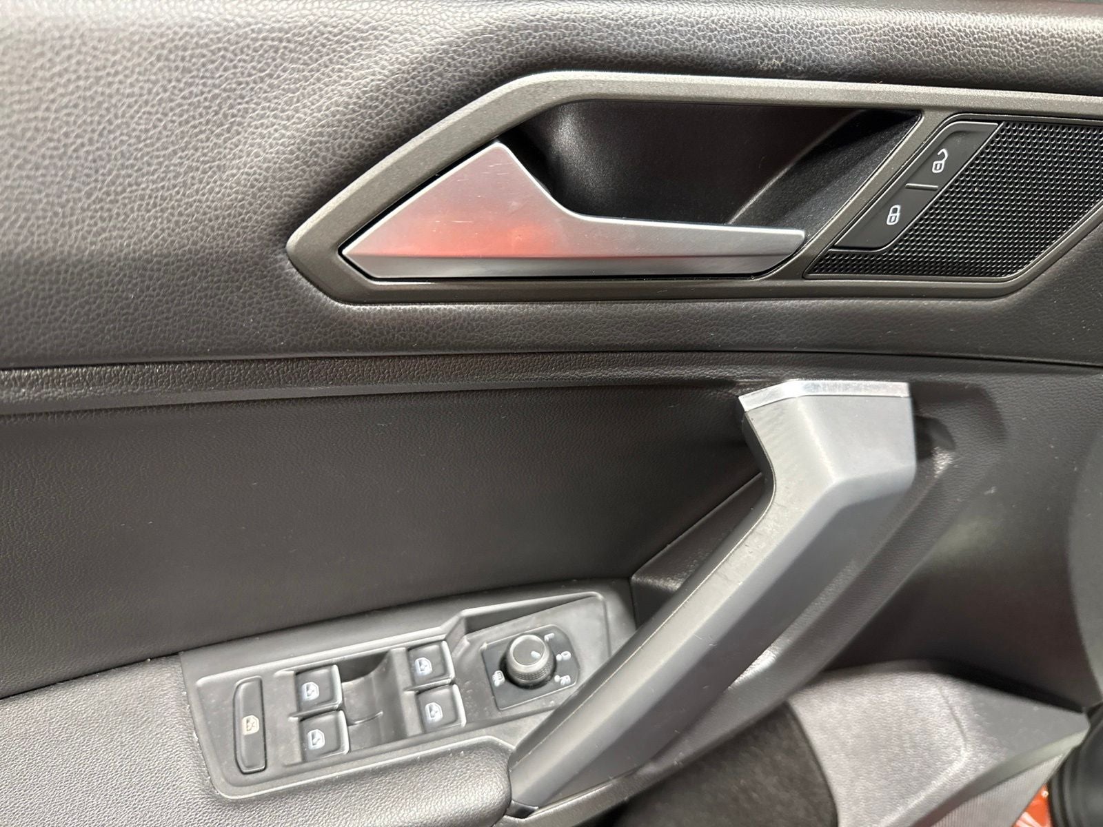 2019 Volkswagen Tiguan 2.0T SE
