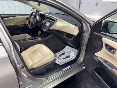 2018 Toyota Avalon Hybrid XLE Premium