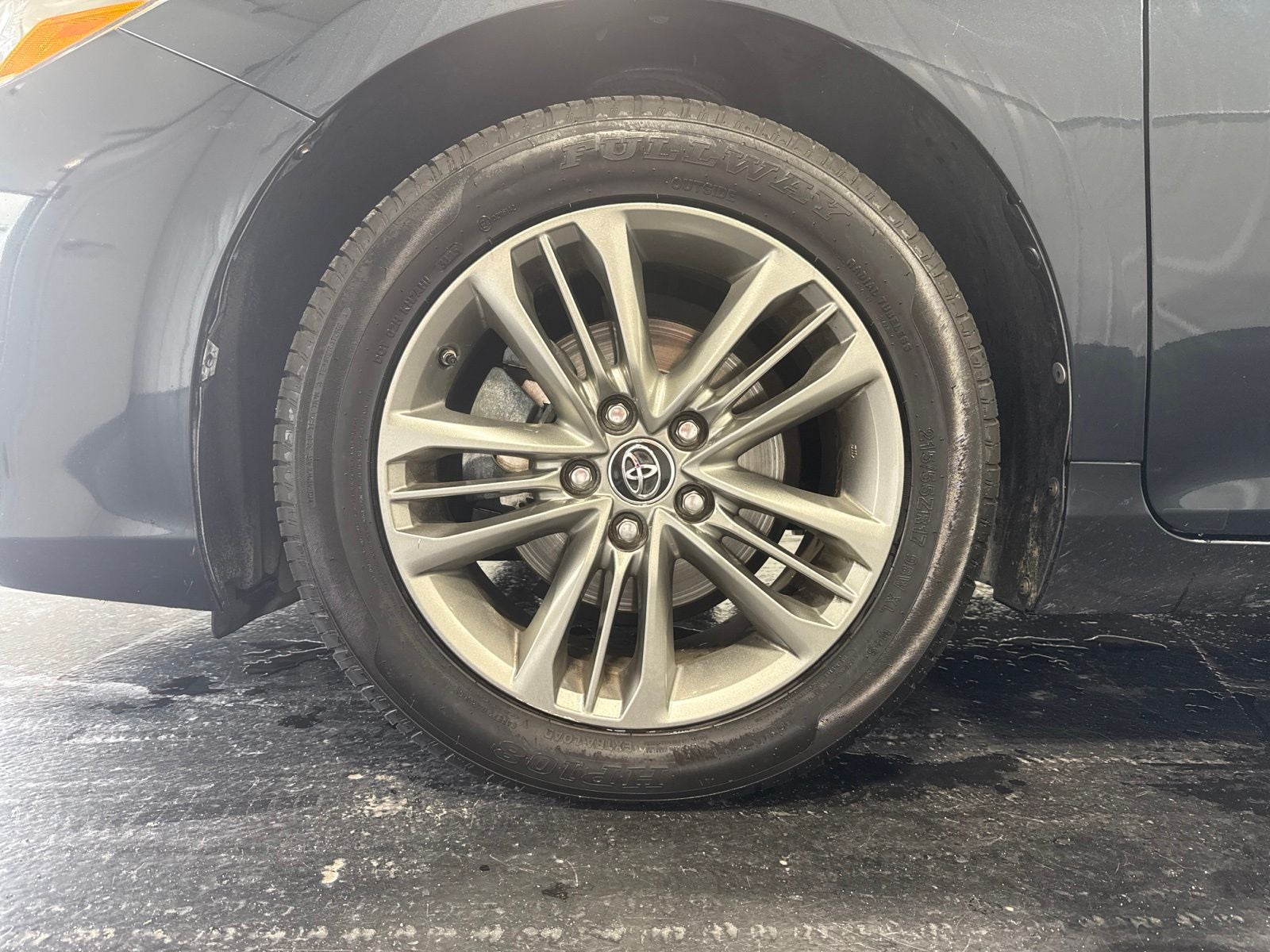 2016 Toyota Camry SE