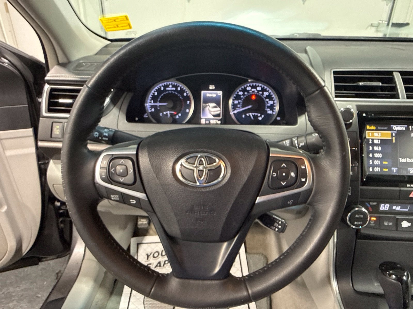 2016 Toyota Camry XLE