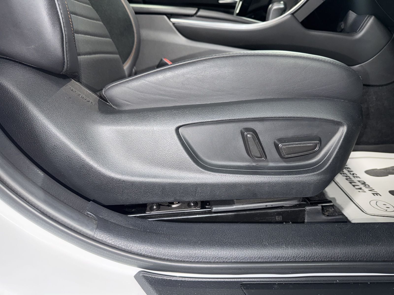 2022 Toyota Avalon Hybrid XSE