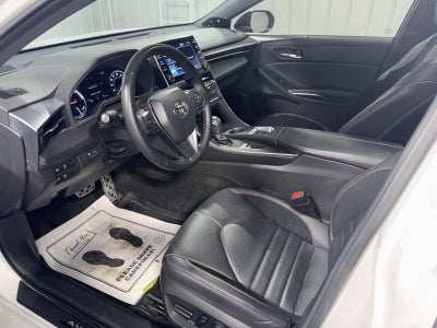 2022 Toyota Avalon Hybrid XSE