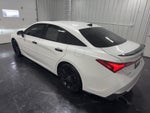 2022 Toyota Avalon Hybrid XSE