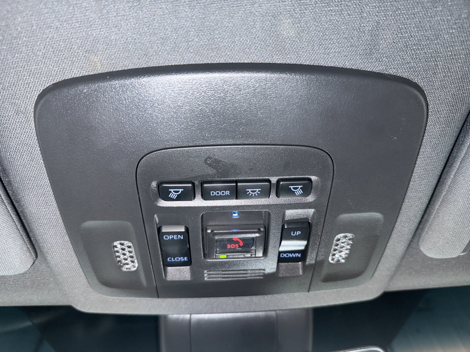 2022 Toyota Avalon Hybrid XSE