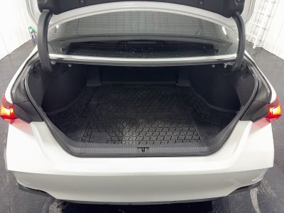 2022 Toyota Avalon Hybrid XSE