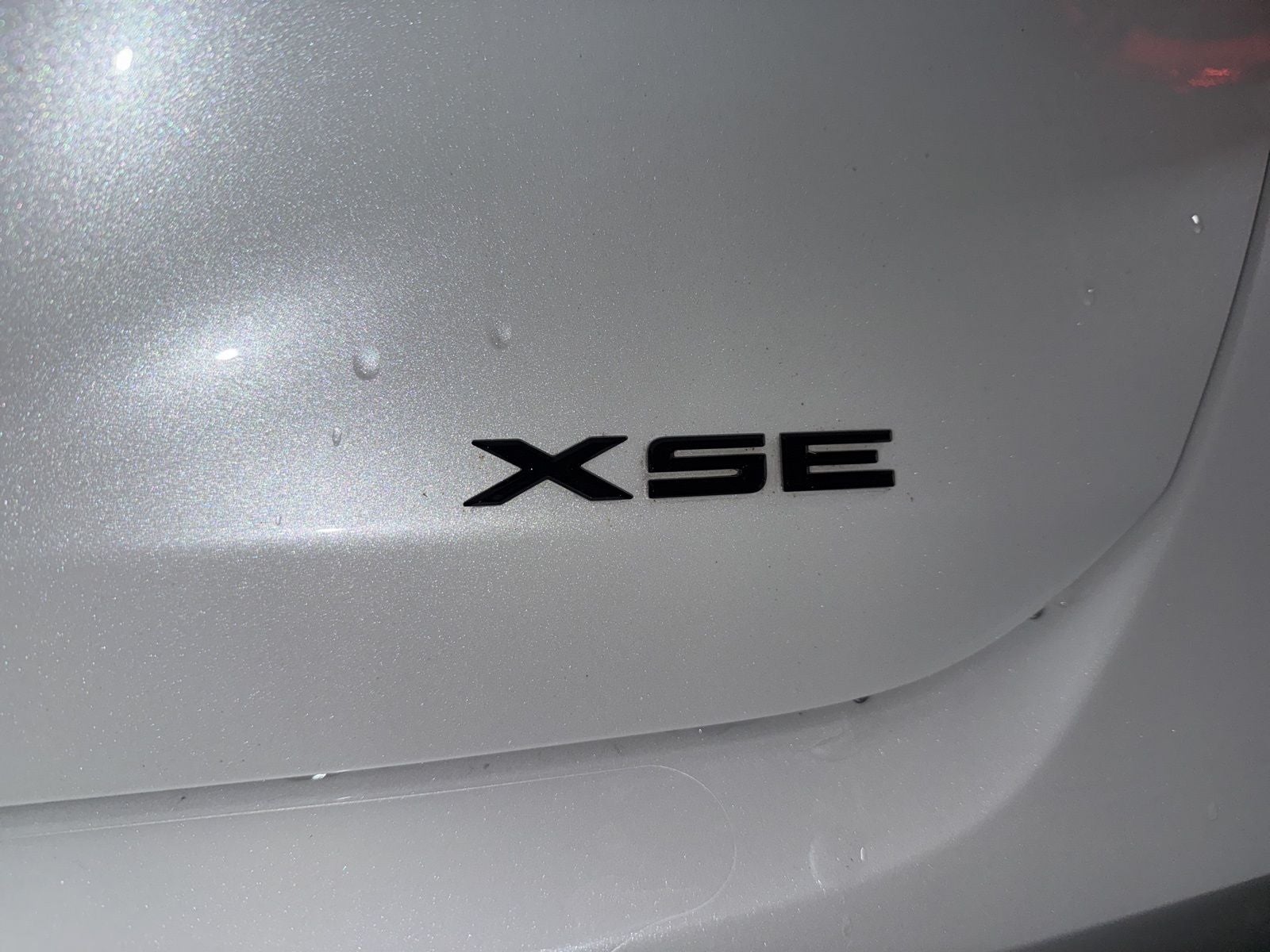 2022 Toyota Avalon Hybrid XSE