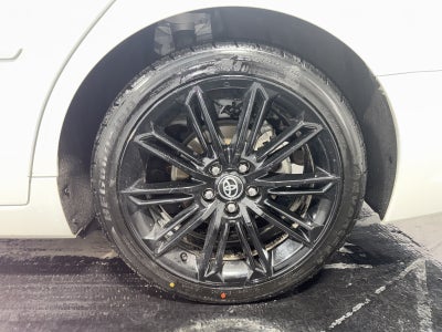 2022 Toyota Avalon Hybrid XSE