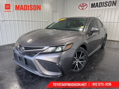2022 Toyota Camry SE