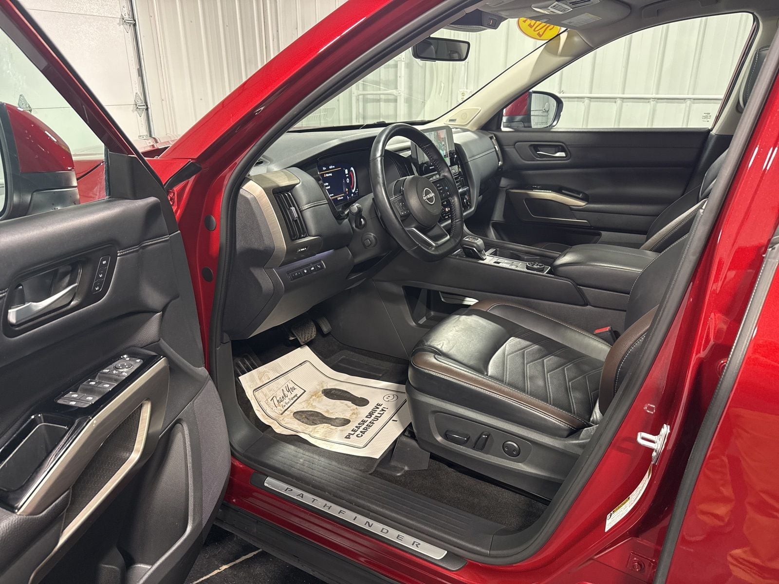 2024 Nissan Pathfinder Platinum