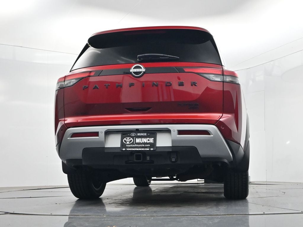 2024 Nissan Pathfinder Platinum
