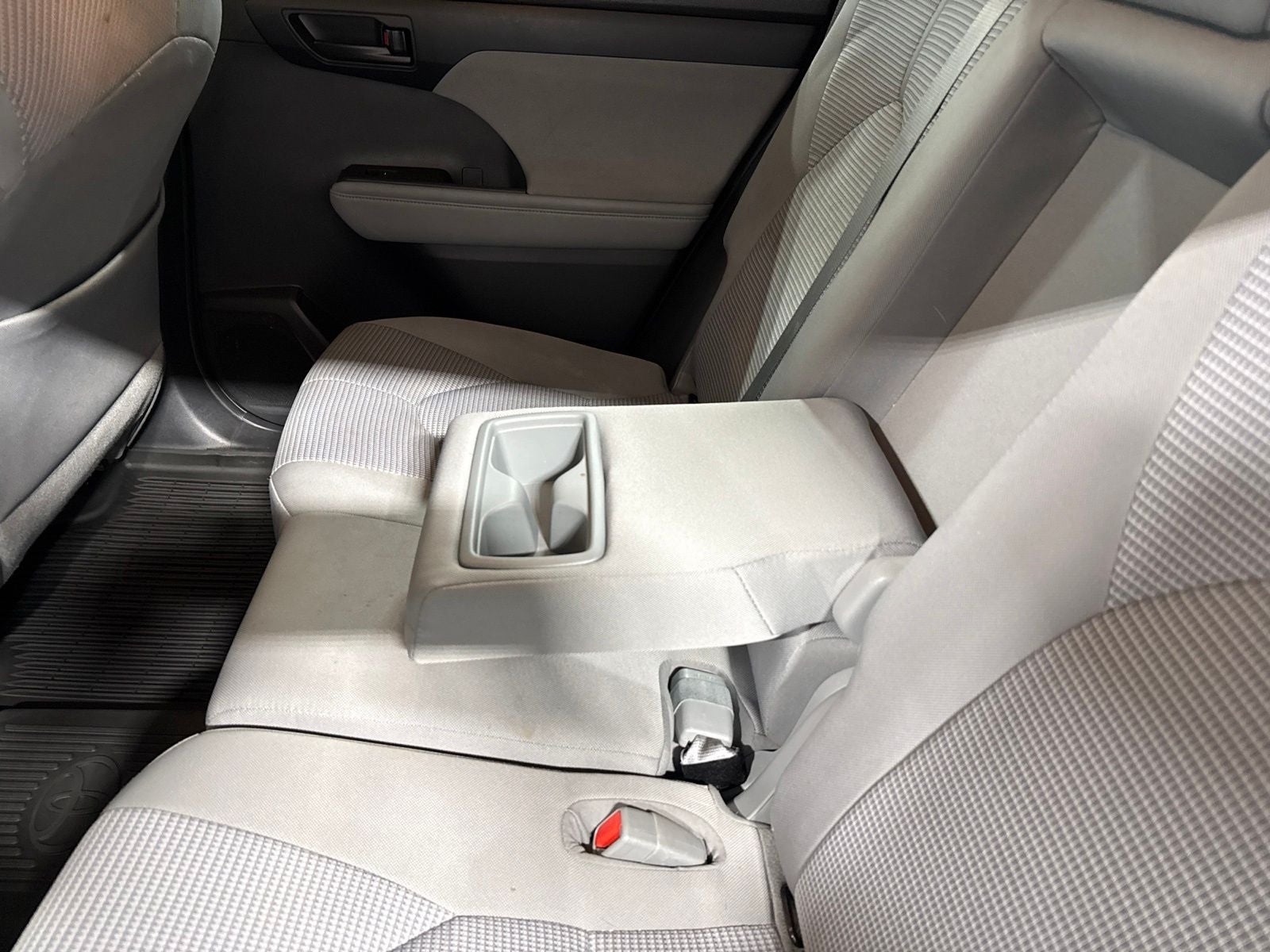 2020 Toyota Highlander L